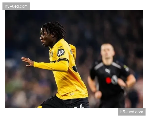 曼联夏窗引援目标曝光：纽卡边锋戈登、狼队新星马内受关注