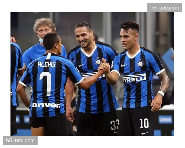 劳塔罗点射绝杀，国际米兰1-0小胜莱切继续领跑