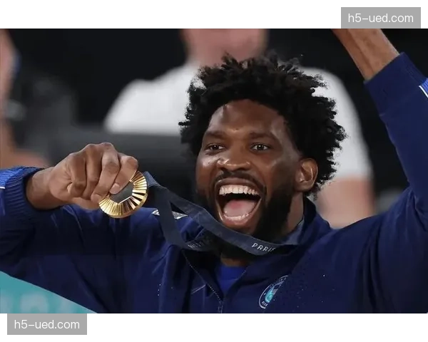 恩比德对阵雄鹿砍下50分，76人取得关键卡位战胜利